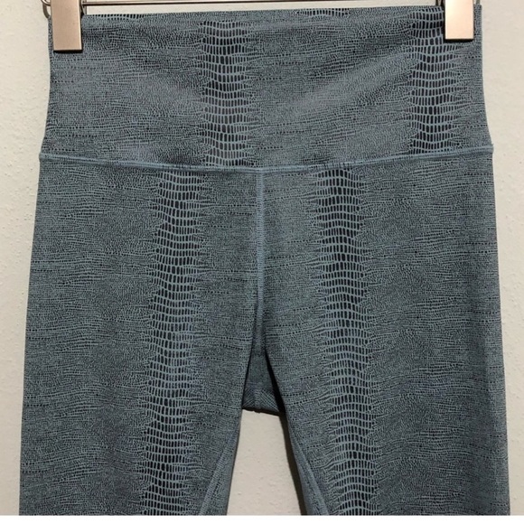 𝅺ZYIA ACTIVE Blue Python Snake Print Leggings H. - Picture 8 of 16